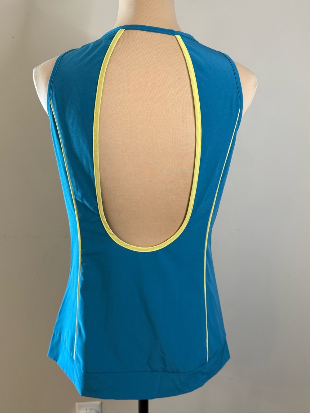 Minuet sleeveless top teal blue yellow trim SZ M - Picture 4 of 13